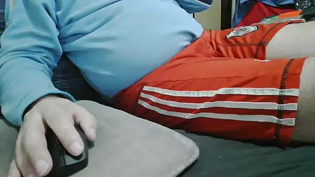 Pokazy przed kamerką – messi_syssy