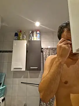 TK12311 Webcam show