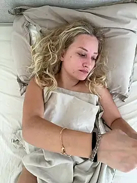 MileySummer: απευθείας συνομιλία ΧΧΧ