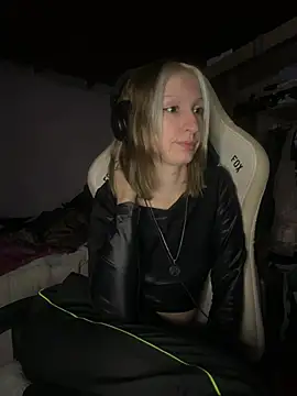 XXX chat uživo modela thebunnydark