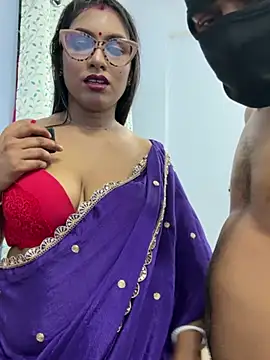 Miss_Elina Show in webcam