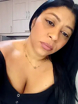 Chat +18 de Lashmy111 ao vivo