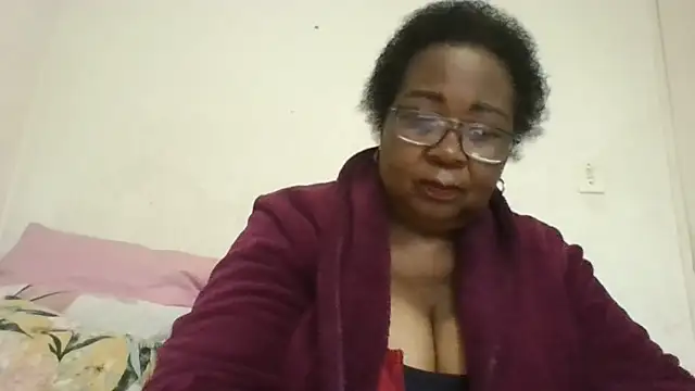 Show modela KinkyRicoSaisyours na web-kameri