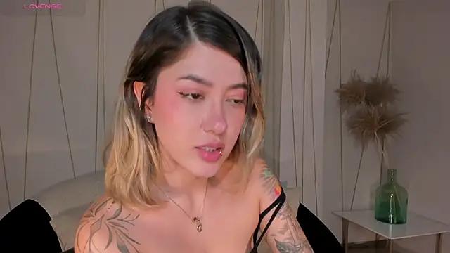 EveBensonX's Live XXX Chat