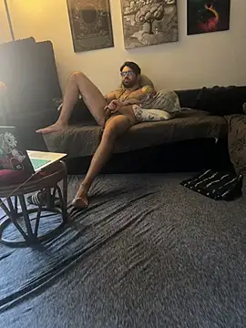 Househead22 Show Webcam