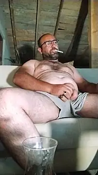 masculine_bear_daddy Adlı Modelin Web Kamerası Şovu