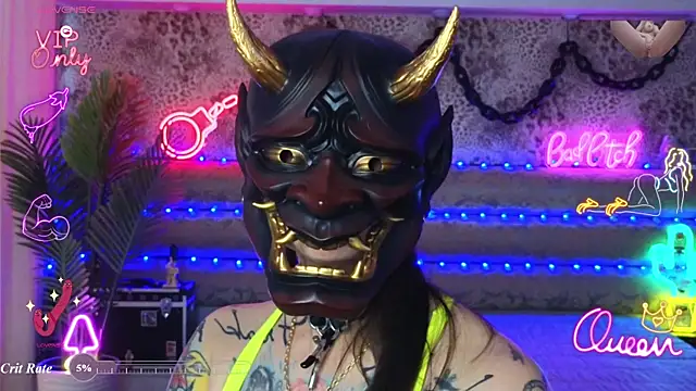 Cool_Freak_ Show in webcam