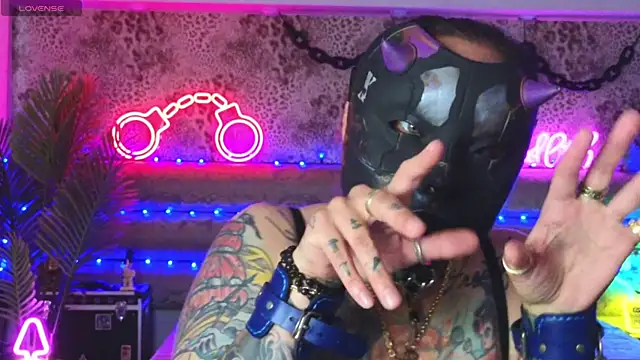 Show modela Cool_Freak_ na web-kameri
