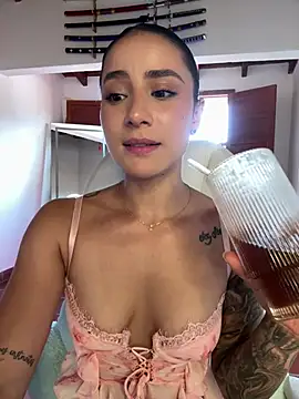 Ale_Lewis' Webcam Show