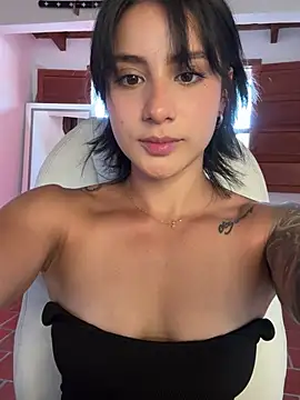 Ale_Lewis' Webcam Show