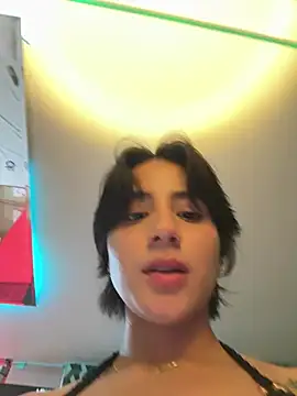 Ale_Lewis Webcam-Show