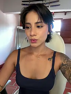 Ale_Lewis Pertunjukan Webcam