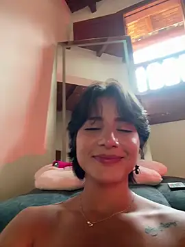Ale_Lewis' Webcam Show