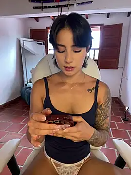 Ale_Lewis' Webcam Show