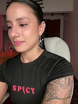 Ale_Lewis Pertunjukan Webcam