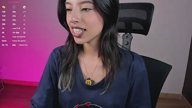 NanakoDollx's Live XXX Chat