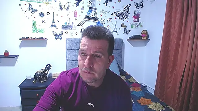Pokazy przed kamerką – amaya_627