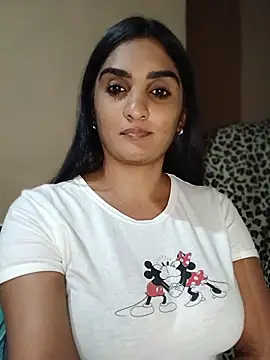 Eroticindian07 লাইভ XXX চ্যাট