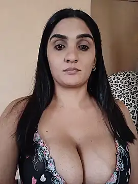 Eroticindian07 Chat XXX in diretta