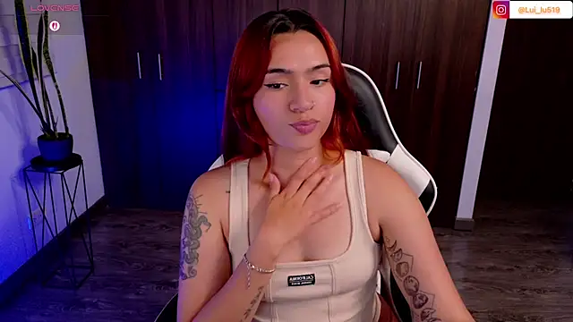 ImLui_lu Show in webcam