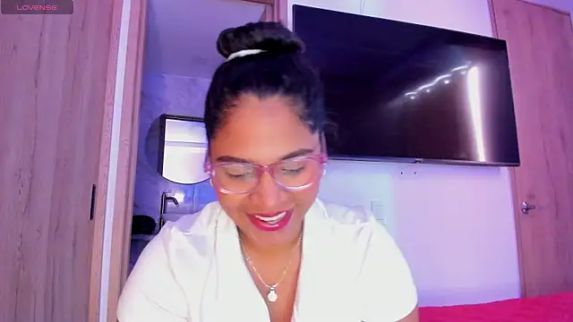 iriss_25 Live XXX Chat