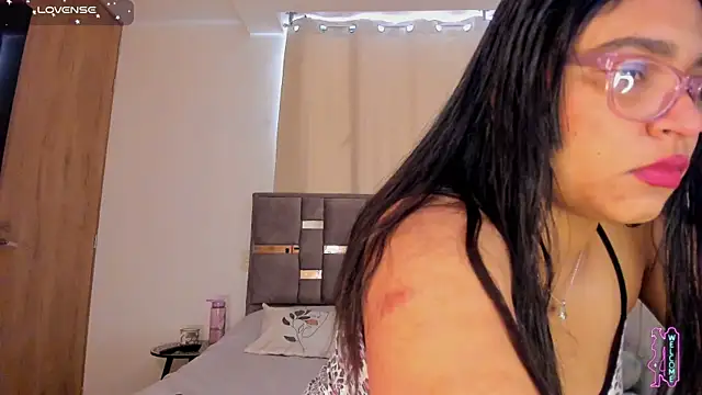 iriss_25's Live XXX Chat
