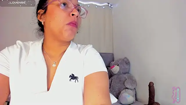 iriss_25 Live XXX-chat