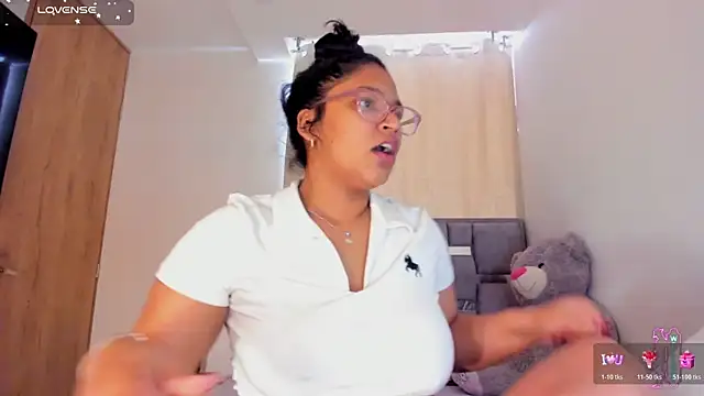 iriss_25's Live XXX Chat