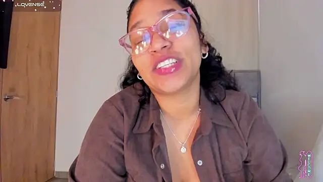 Chatroom XXX en direct de iriss_25