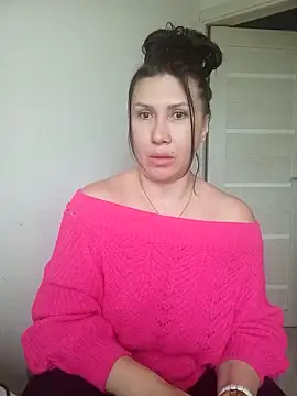ROXOLANAA_SEXY Show in webcam