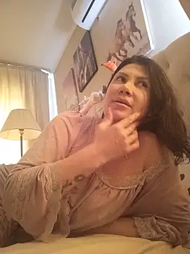ROXOLANAA_SEXY: διαδικτυακό σόου στην κάμερα