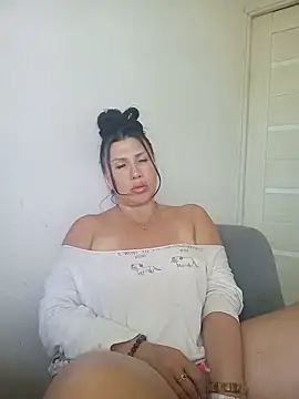 عرض كام ROXOLANAA_SEXY