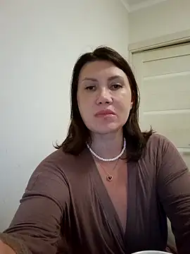 Živá chatovací místnost ROXOLANAA_SEXY