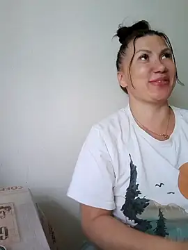 ROXOLANAA_SEXY Show in webcam