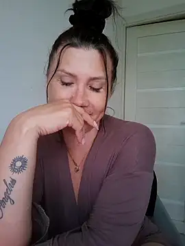 Show Webcam de ROXOLANAA_SEXY