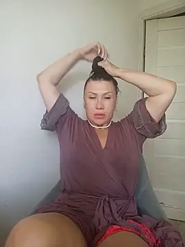 Pokazy przed kamerką – ROXOLANAA_SEXY