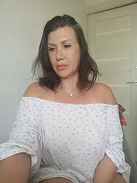 ROXOLANAA_SEXY Show in webcam