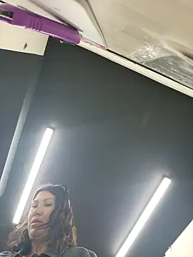 Pokazy przed kamerką – ROXOLANAA_SEXY