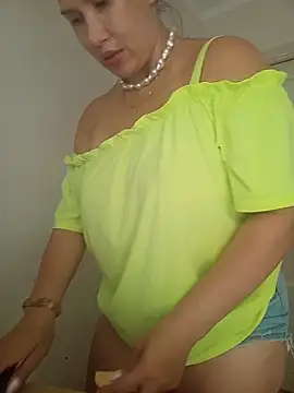 Pokazy przed kamerką – ROXOLANAA_SEXY