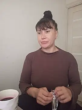 Pokazy przed kamerką – ROXOLANAA_SEXY