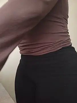 ROXOLANAA_SEXY 网络视讯表演
