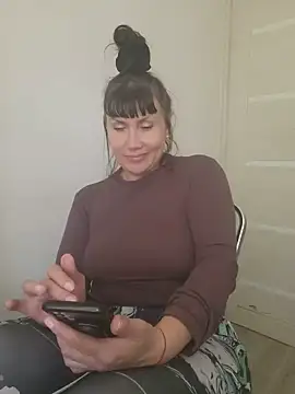 Show webcam de ROXOLANAA_SEXY