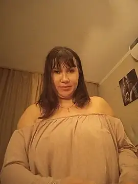 Show modela ROXOLANAA_SEXY na web-kameri