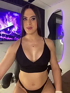 Naughtysofiaa's Webcam Show