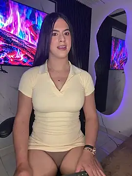 Naughtysofiaa Adlı Modelin Web Kamerası Şovu