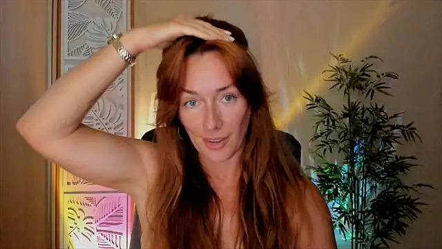 XXX chat uživo modela RebeccaMartinez