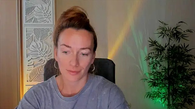 RebeccaMartinez's Live XXX Chat