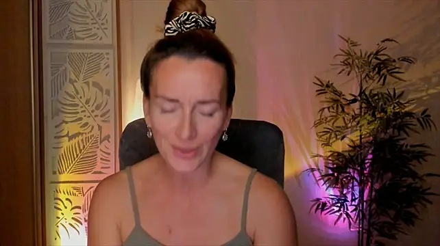 RebeccaMartinez live XXX chat
