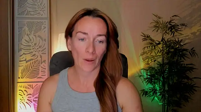 RebeccaMartinez's Live XXX Chat