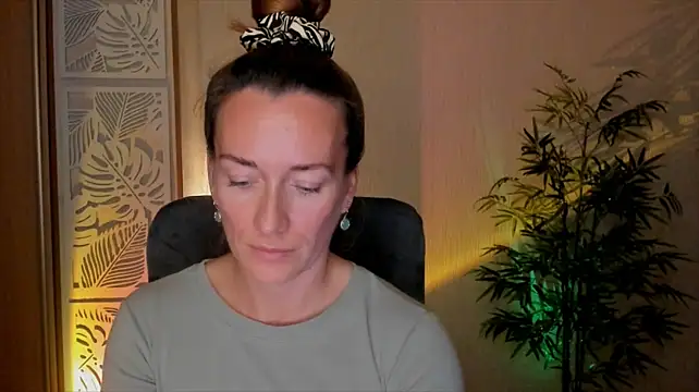 RebeccaMartinez's Live XXX Chat